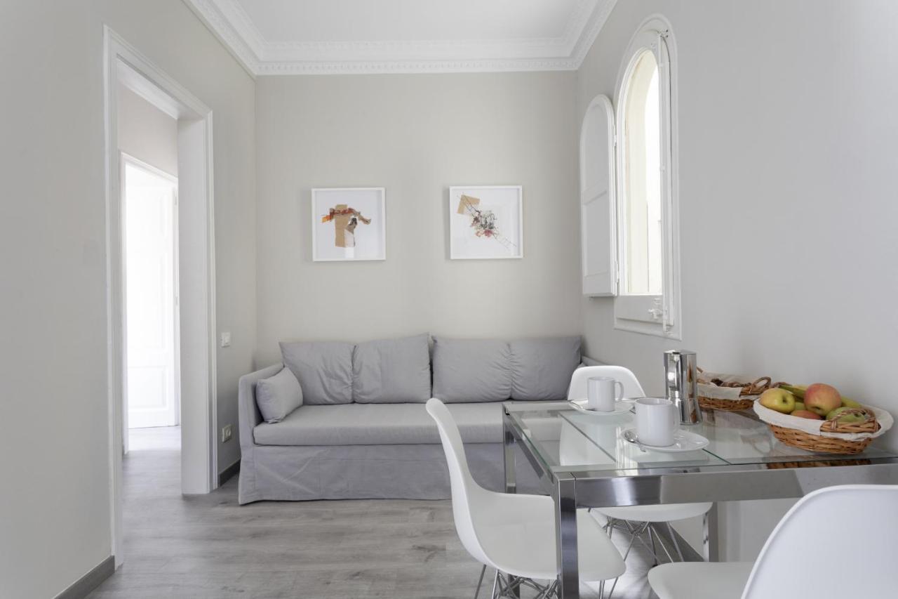 Priority Fira Apartments バルセロナ エクステリア 写真
