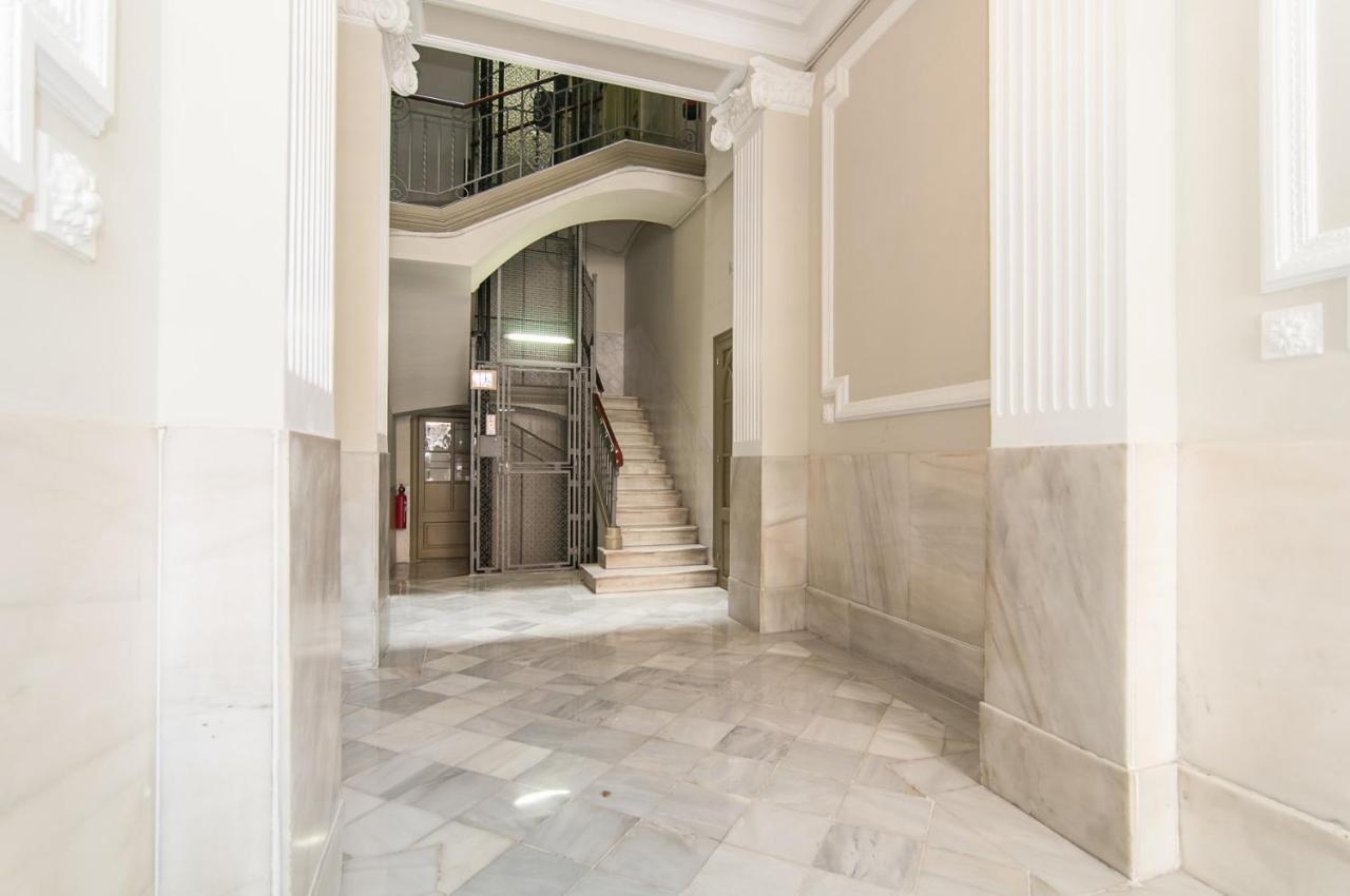 Priority Fira Apartments バルセロナ エクステリア 写真