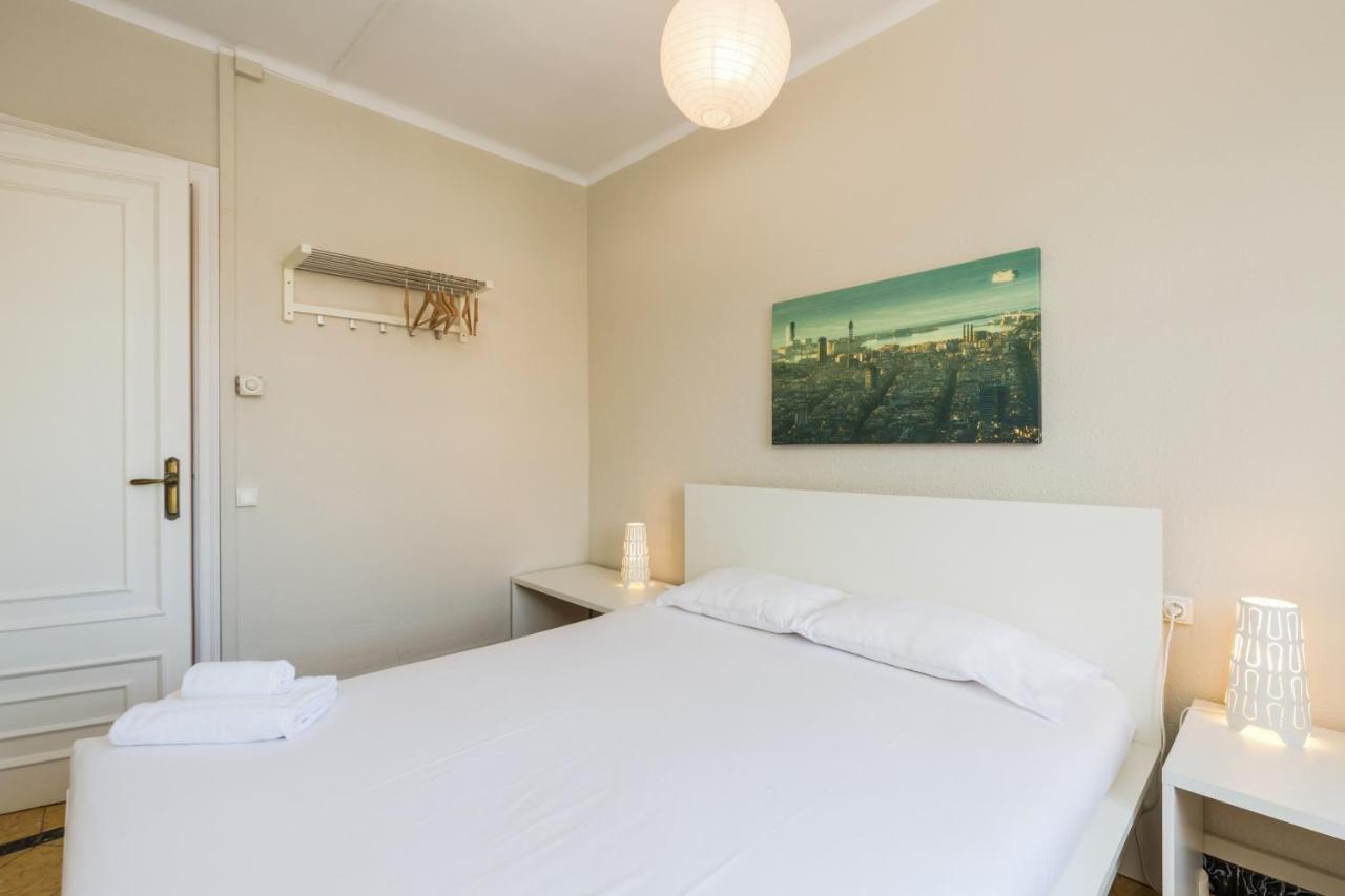Priority Fira Apartments バルセロナ エクステリア 写真