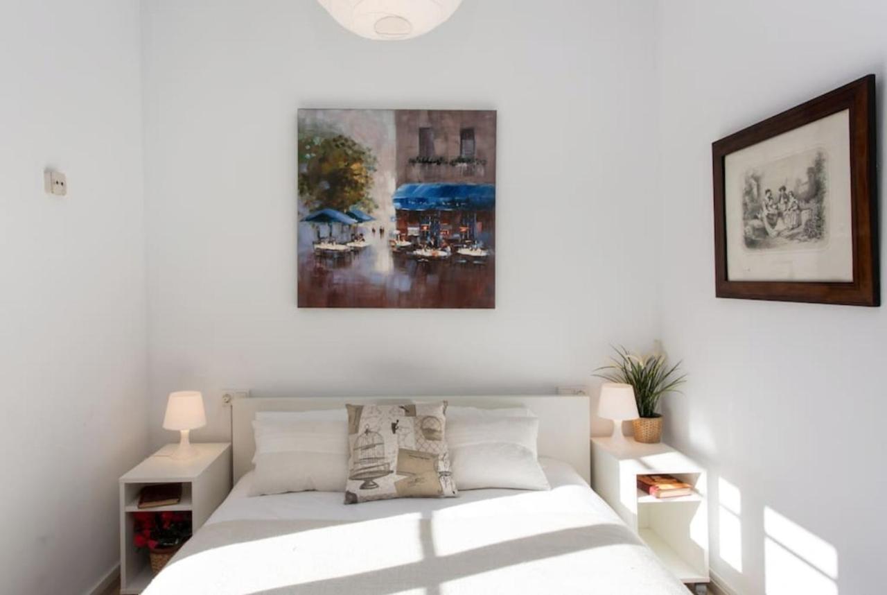 Priority Fira Apartments バルセロナ エクステリア 写真
